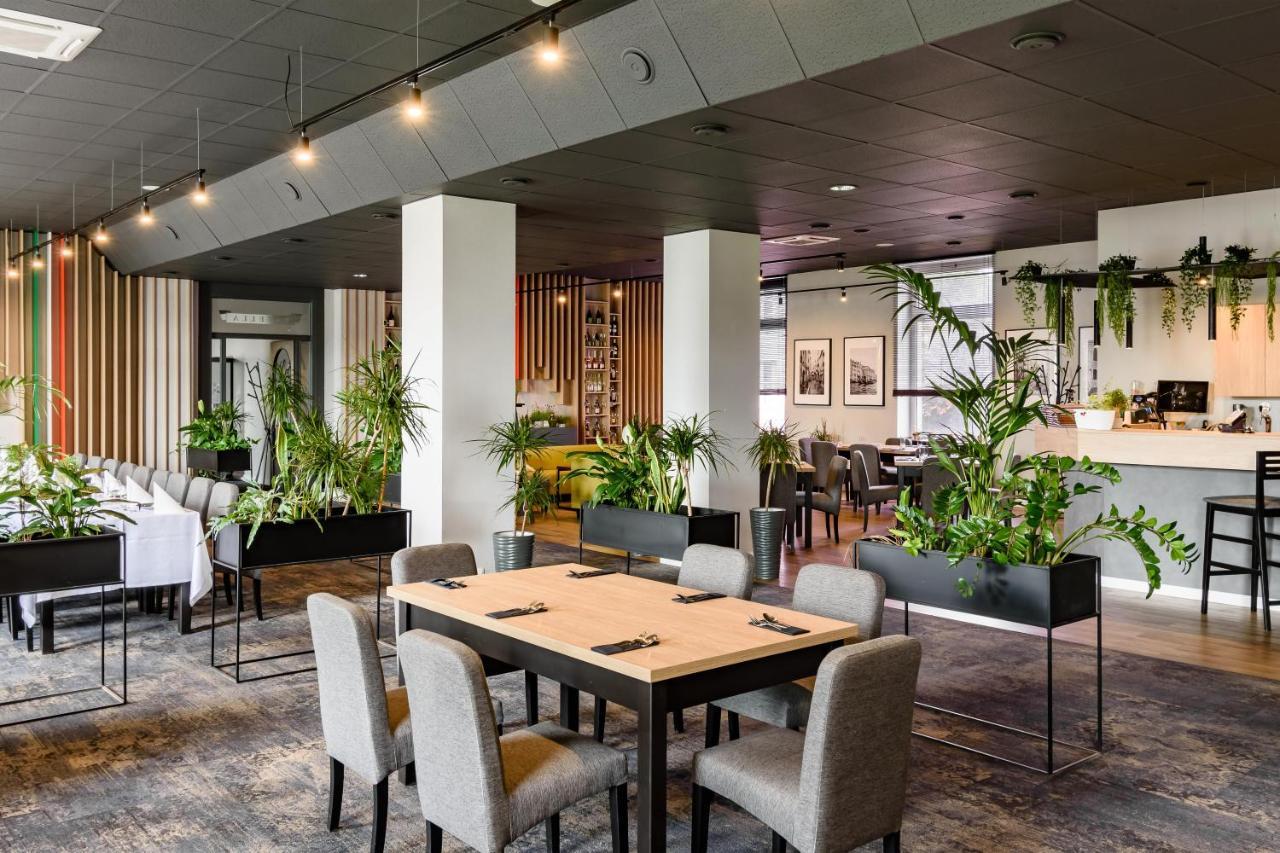 Hotel Ior Poznań Eksteriør billede