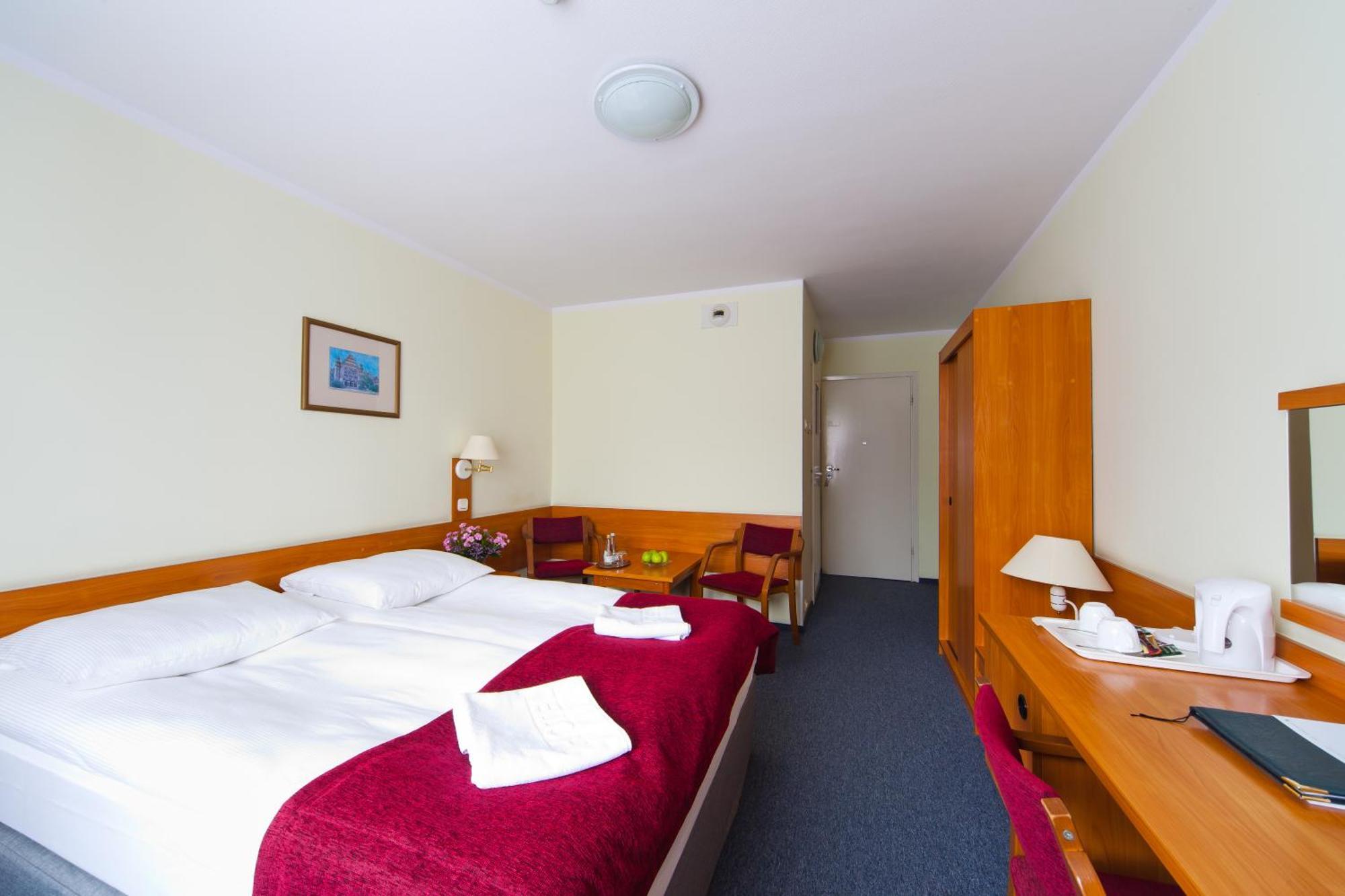 Hotel Ior Poznań Eksteriør billede