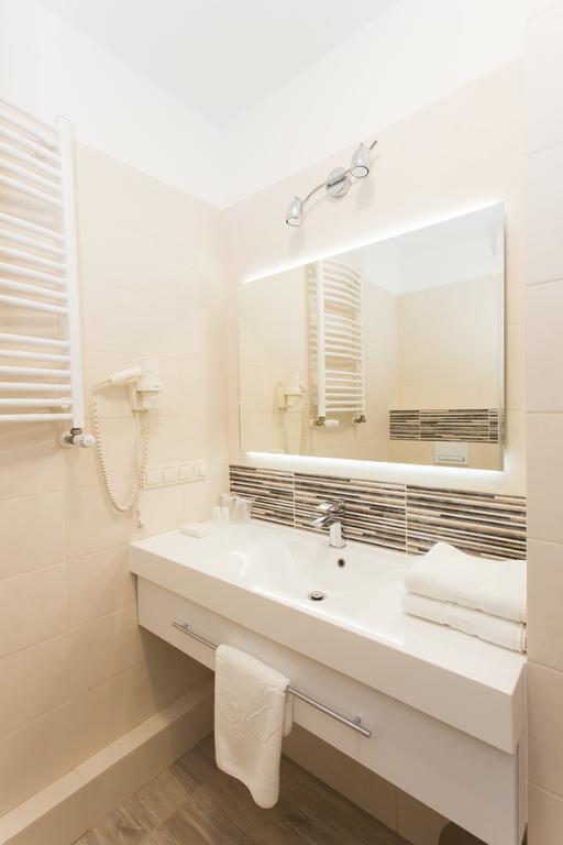 Hotel Ior Poznań Eksteriør billede